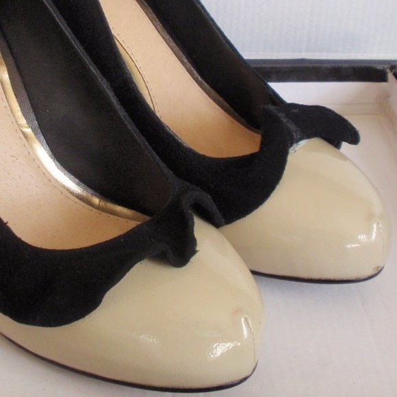 NUDE FOOTWEAR BLACK BEIGE PATENT LEATHER SUEDE RUFFLE PUMP HEELS  7.5 NEW - Picture 7 of 9